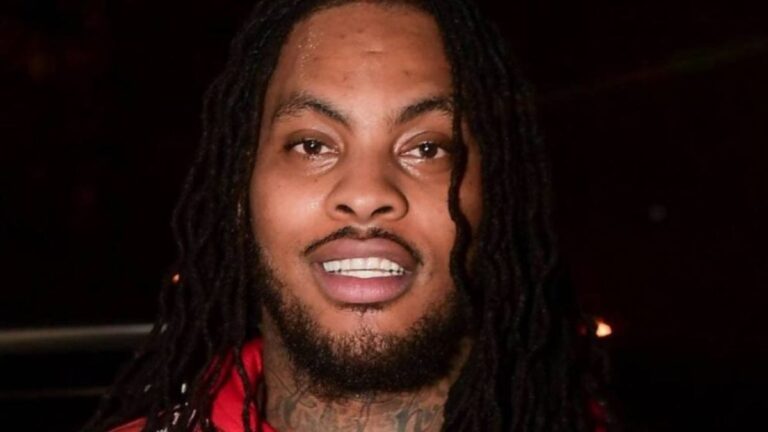 Waka Flocka Flame parle de ses rythmes qui compensent son statut de « rappeur F&rsquo;d Up »