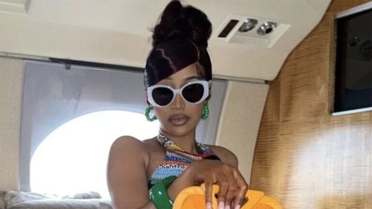 Cardi B s&rsquo;en prend à Chick-fil-A pour avoir raté sa commande : « Ne joue pas avec ma nourriture ! »