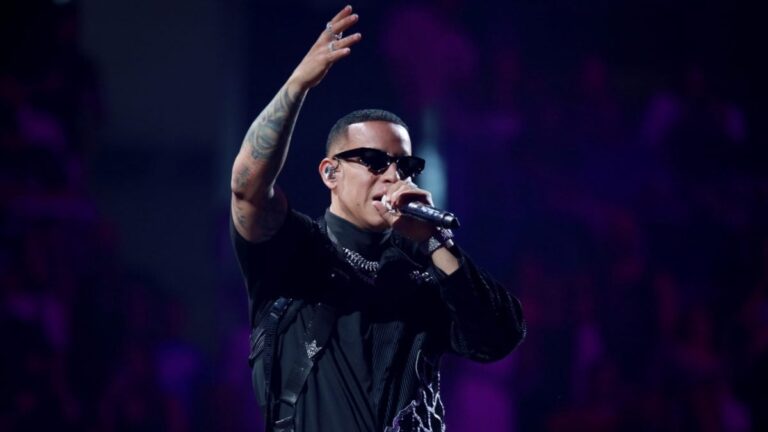 Daddy Yankee annonce sa dévotion à Jésus-Christ alors qu&rsquo;il fait ses adieux à la musique