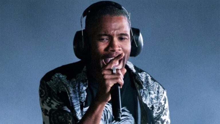 Frank Ocean devient l’artiste indépendant le plus écouté de tous les temps