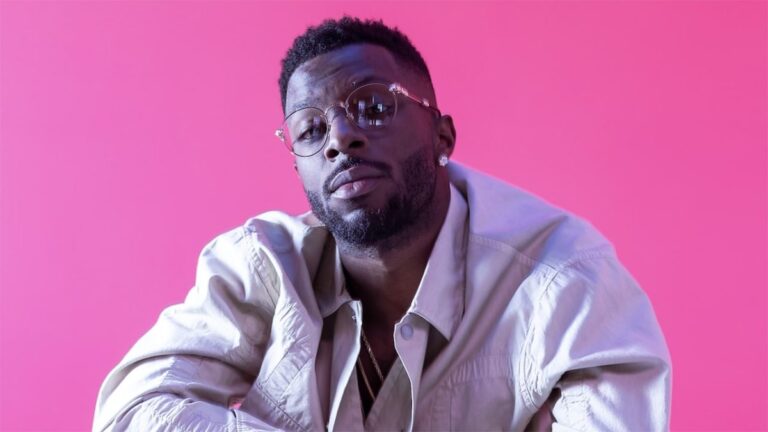 Isaiah Rashad va remonter le temps avec la tournée du 10e anniversaire de « Cilvia Demo »