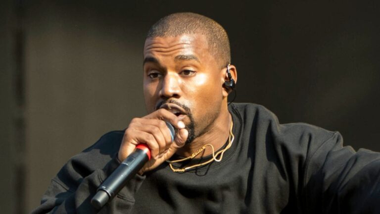 Kanye West revient sur les réseaux sociaux avec l&rsquo;annonce Yeezy « Milestone »