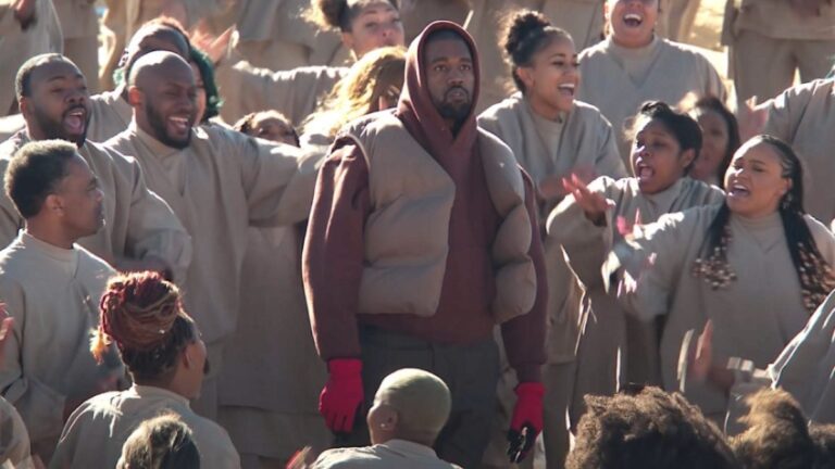 La propriété de l&rsquo;église de Kanye West, d&rsquo;une valeur de 1,5 million de dollars, se détériore après l&rsquo;échec des plans de la Donda Academy