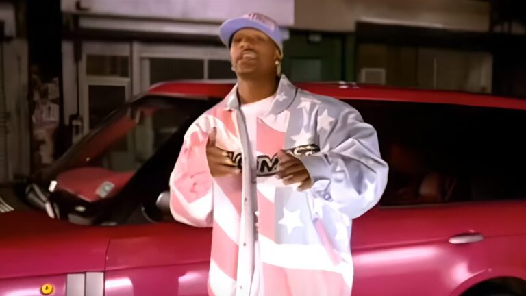 L’emblématique Range Rover rose de Cam&rsquo;ron en vente sur eBay