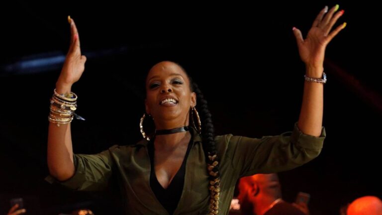 Rah Digga célèbre son mariage avec son fiancé avec une photo de mariage « glacée » : « Nous sommes arrivés ! »