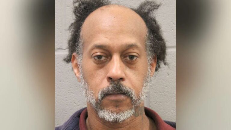 Le rappeur de Houston Viper arrêté pour avoir prétendument kidnappé et retenu une femme en captivité pendant 4 ans