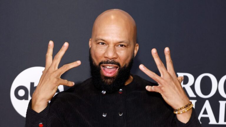 Common fait preuve de force de super-héros pour tenter de décrocher le rôle de « Spider-Verse »