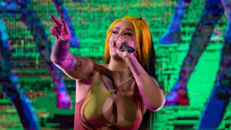 Iggy Azalea abandonne son album en faveur d&rsquo;efforts plus « design et créatifs »