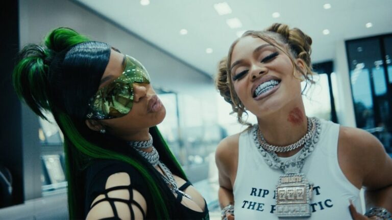 La collaboration Cardi B de Latto « Put It On Da Floor Again » passe au platine