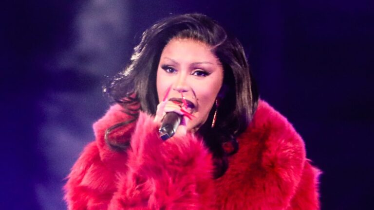 Cardi B met en garde ses rivales du rap dans un extrait de la nouvelle chanson d'échantillonnage de Missy Elliott