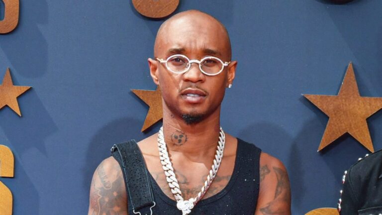 La petite mère de Slim Jxmmi arrêtée pour l&rsquo;avoir prétendument frappé au visage