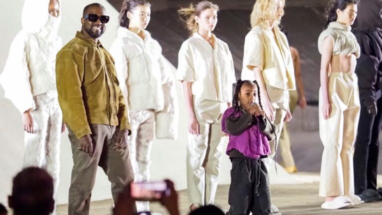 North, la fille de Kanye West, devient l&rsquo;une des plus jeunes artistes à figurer sur le Hot 100