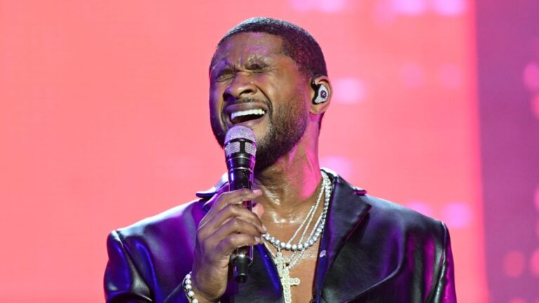 Usher rejette l&rsquo;idée selon laquelle le R&B est mort : « Tous ceux qui l&rsquo;ont déjà dit » [That] Ça a l&rsquo;air fou&rsquo;