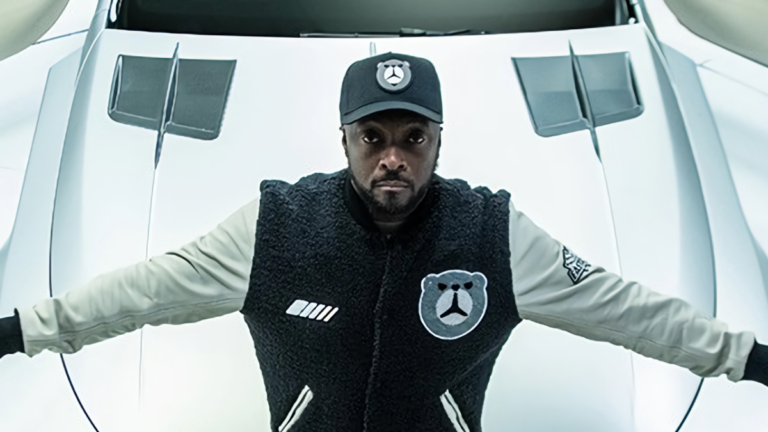 Will.i.am crée un remix instantané à l&rsquo;aide de la technologie Mercedes-Benz Sound Drive : regardez
