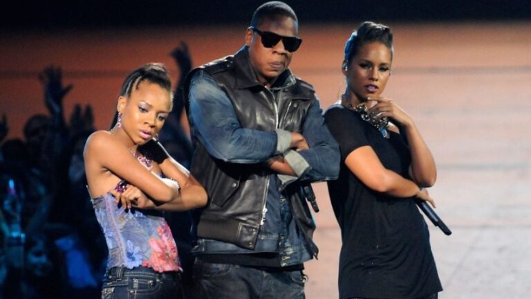 Lil Mama se souvient en larmes avoir été « blessée » après avoir écrasé la performance VMA de JAY-Z et Alicia Keys