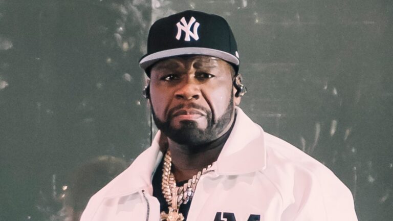 50 Cent prévient la société de boissons qu'il ne doit pas se laisser « jouer » avec un détournement de fonds présumé de 6 millions de dollars