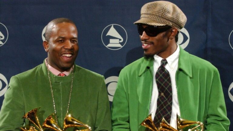 Big Boi fait une blague sur Andre 3000 et son album de flûte lors d'une réunion dans les coulisses