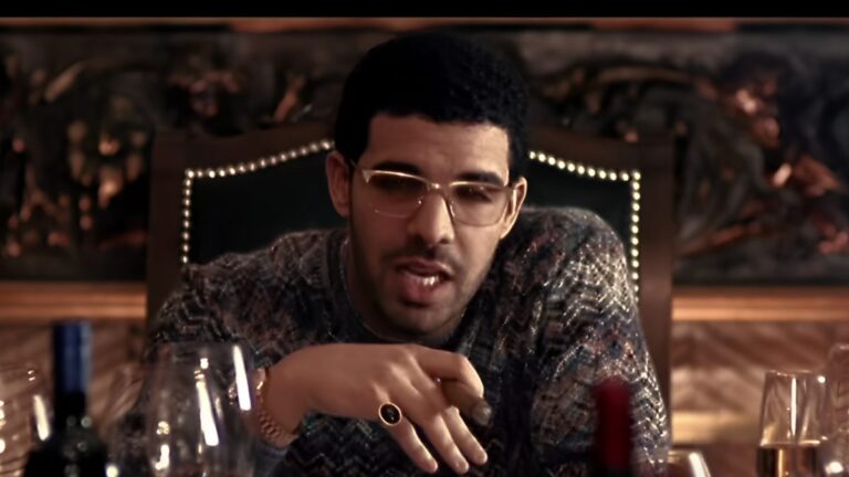 Drake révèle une inspiration improbable derrière la vidéo « Headlines » : « J'ai mordu ça, c'est sûr »