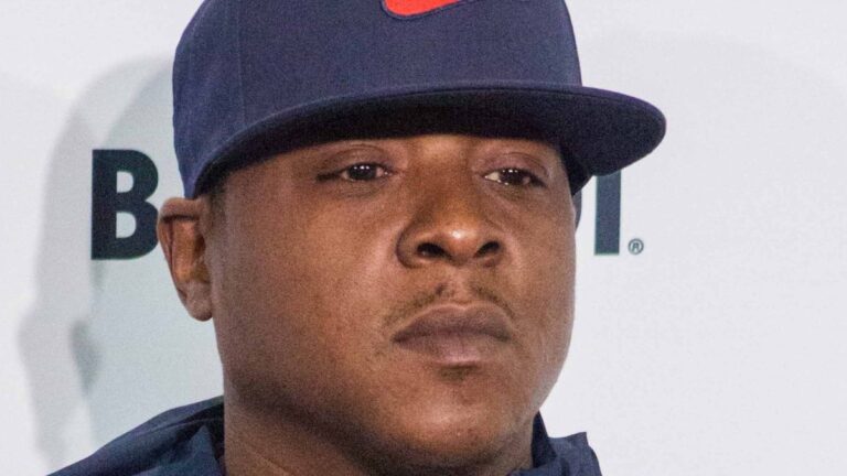 Jadakiss rend visite aux détenus de Rikers Island : « Cela vient du cœur »