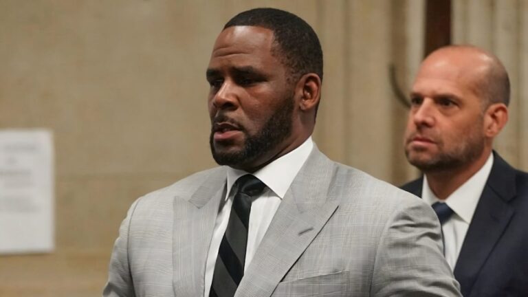L'avocat de R. Kelly cite la culture des fraternités tout en proposant une révision des peines de prison
