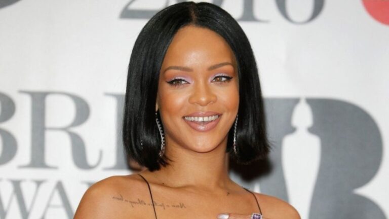 La publication de Rihanna sur les réseaux sociaux place les chaussures Puma dans le domaine public