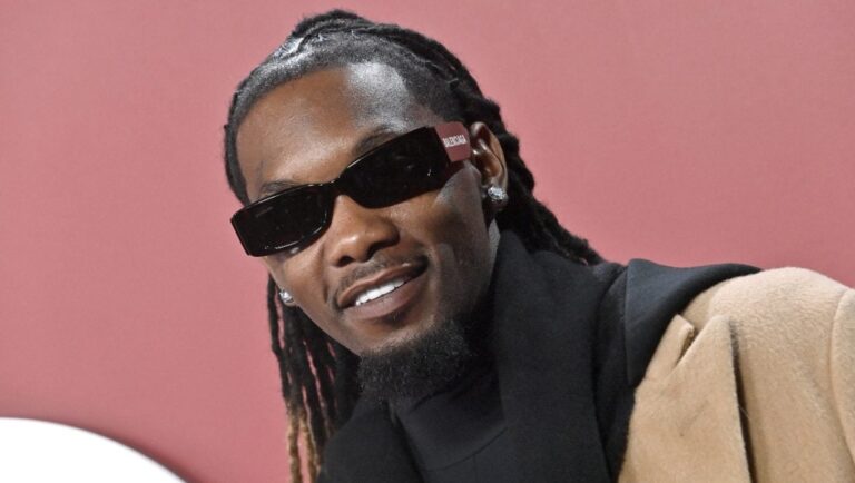 Offset surprend les enfants qui ont remporté le concours de rédaction sur l'histoire des Noirs