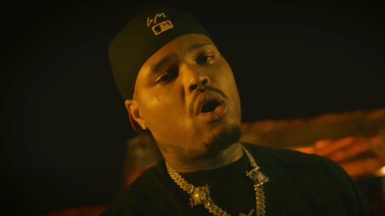 Xavier Wulf accusé d'agression sexuelle, de violence domestique et de maltraitance animale par son ex-petite amie
