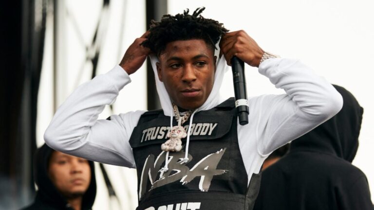 NBA YoungBoy ferait face à 63 accusations dans un réseau de fraude liée aux médicaments sur ordonnance