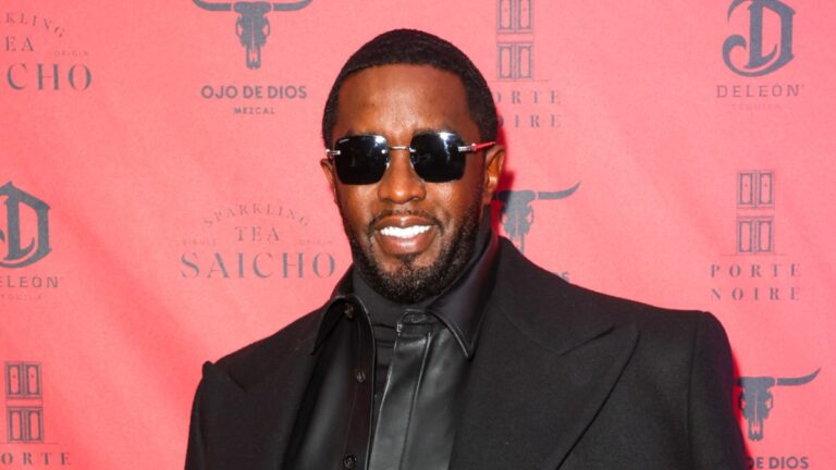 Diddy fait une pause alors qu'une ancienne nounou abandonne son procès pour licenciement abusif