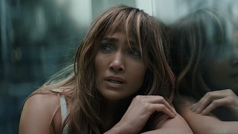 Jennifer Lopez retravaille sa tournée pour en faire une série de concerts « Greatest Hits » suite à de faibles ventes de billets