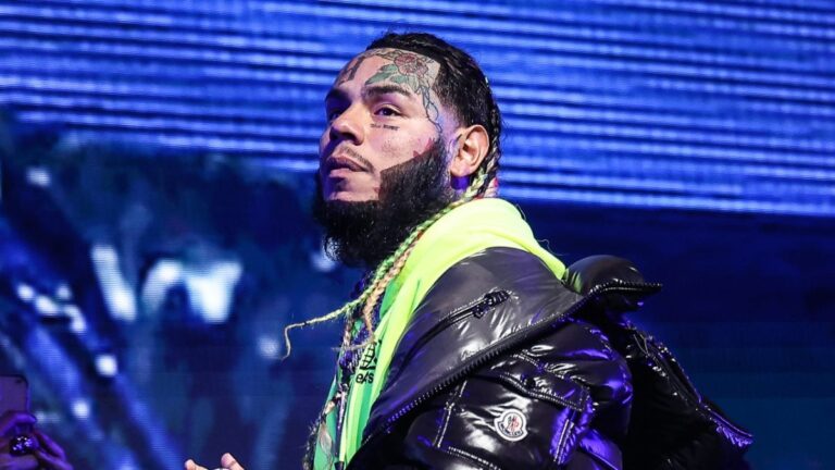Les problèmes juridiques de 6ix9ine s'aggravent à mesure que les voitures de luxe sont saisies par l'IRS