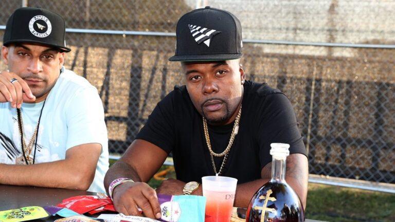 Memphis Bleek entre dans le jeu de podcast avec « Roc Solid » et taquine les principaux invités