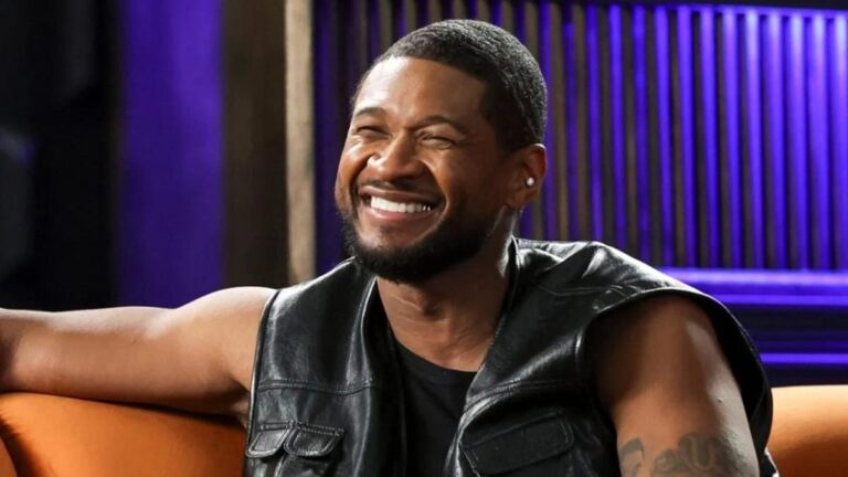 Usher rôti à propos de la tenue de « Super Smash Bros »