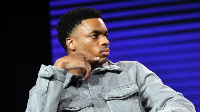 Vince Staples met Spotify en colère pour avoir capitalisé sur la tension des « Big 3 »