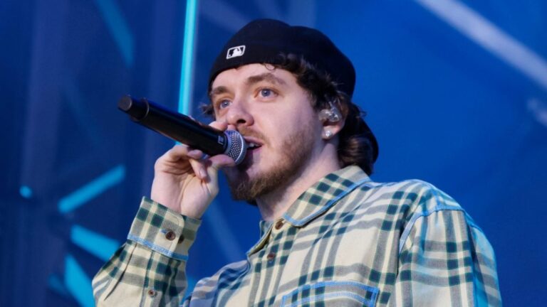 Jack Harlow annule la dernière journée du festival inaugural du belvédère en raison d'un avertissement de tornade