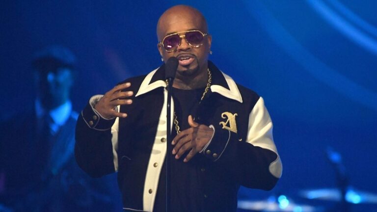 Jermaine Dupri qualifie la liste des 100 meilleurs albums d'Apple Music de « triste » pour cette raison