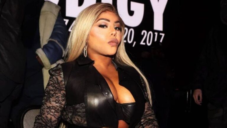 Lil Kim taquine sa tournée de retour avec un artiste « majeur » : « Vous allez tous être si heureux »
