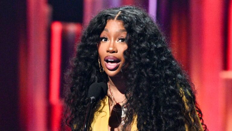 SZA s'offusque du classement « SOS » parmi les 100 meilleurs albums de tous les temps d'Apple Music