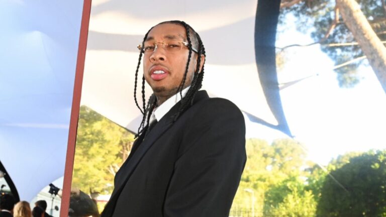 Tyga partage une vidéo en bord de mer le montrant apparemment imperturbable par la bagarre à Cannes