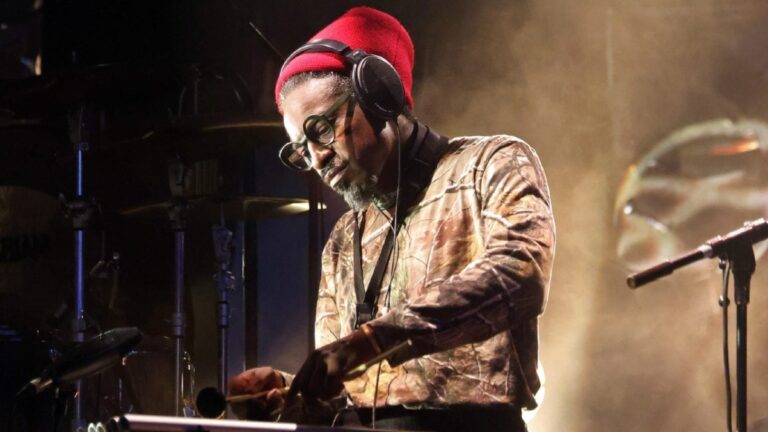 André 3000 annonce sa tournée nord-américaine d'automne : « New Blue Sun — Live In Concert »