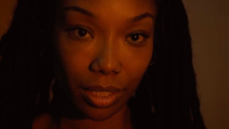 Brandy joue dans le film d'horreur A24 « The Front Room » : regardez la bande-annonce