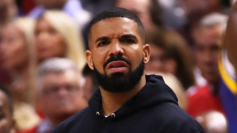Drake déroute les fans en sautant sur le remix parodique de « Hey There Delilah » de Plain White T