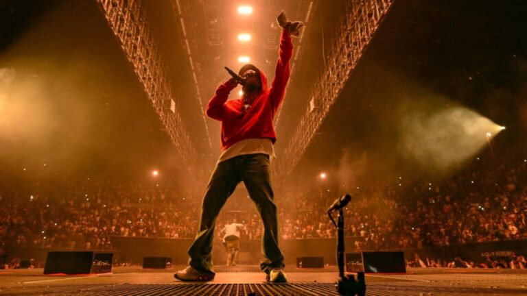 Kendrick Lamar fait un don de 200 000 $ à des œuvres caritatives de Los Angeles après le concert « Pop Out »