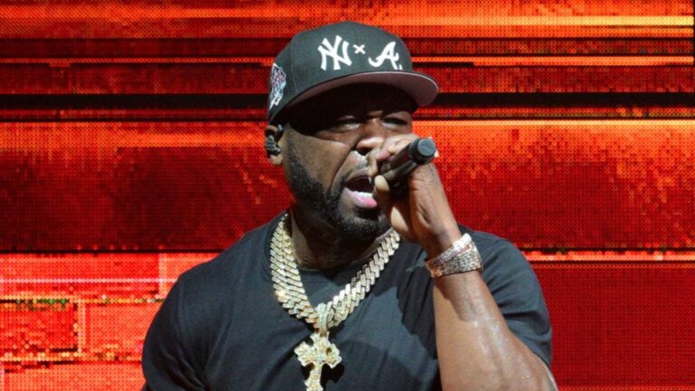 50 Cent s'en prend à ses ennemis après qu'un ancien détective du NYPD a confirmé qu'il n'avait « jamais coopéré »