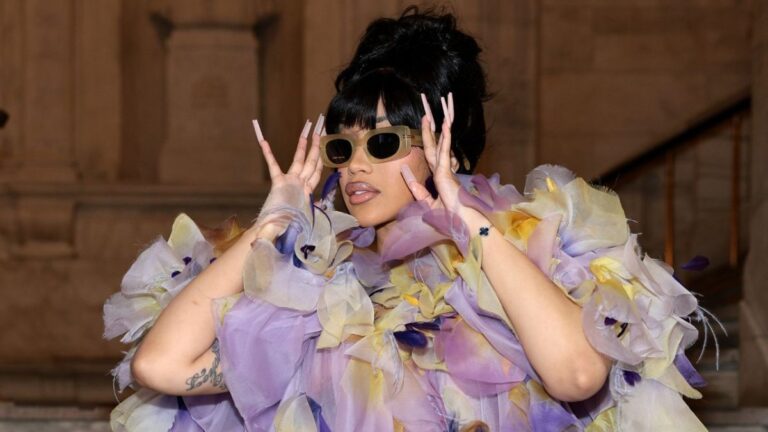 Cardi B craint que Donald Trump ne fasse allusion à sa volonté de devenir un dictateur
