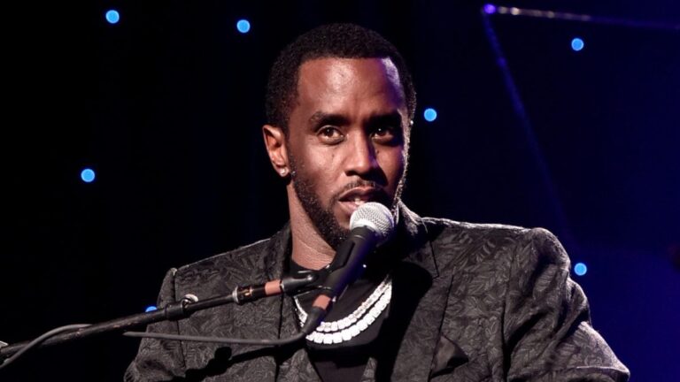 Diddy accusé d'avoir exigé du sexe oral du petit ami d'une star du porno dans un nouveau procès pour trafic sexuel