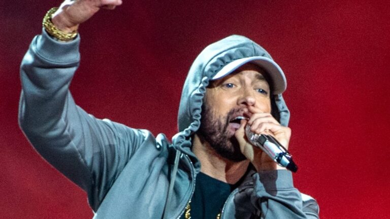 Eminem publie un PSA avant « The Death Of Slim Shady » : « (This) est un album conceptuel »