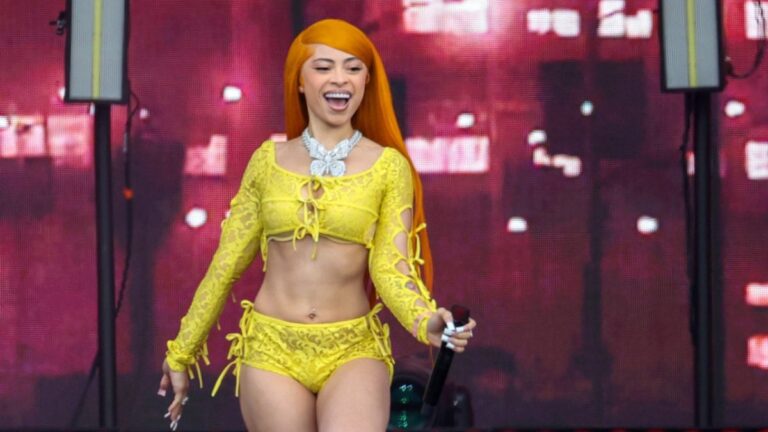 Ice Spice dévoile la liste des titres et les caractéristiques de son premier album « Y2K »