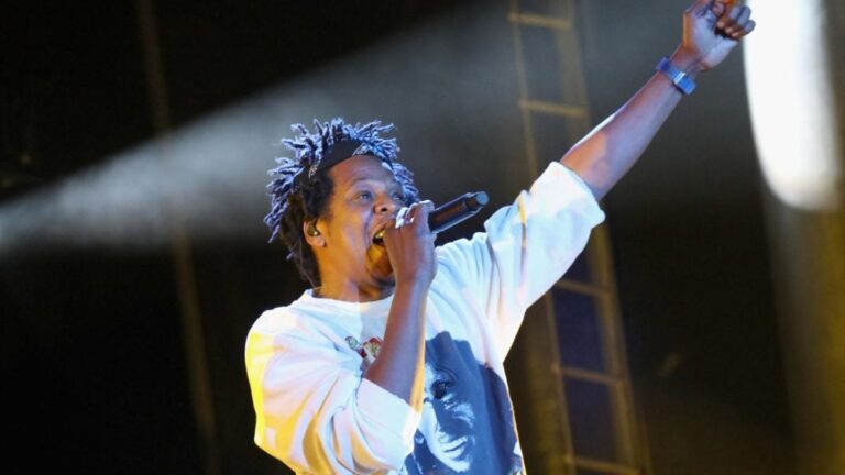 JAY-Z décroche sa troisième plaque de diamant avec « Empire State Of Mind »