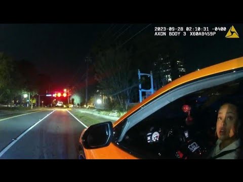 Vidéo Youtube - Latto arrêté par la police pour avoir grillé un feu rouge, selon une vidéo de caméra corporelle refaite à neuf